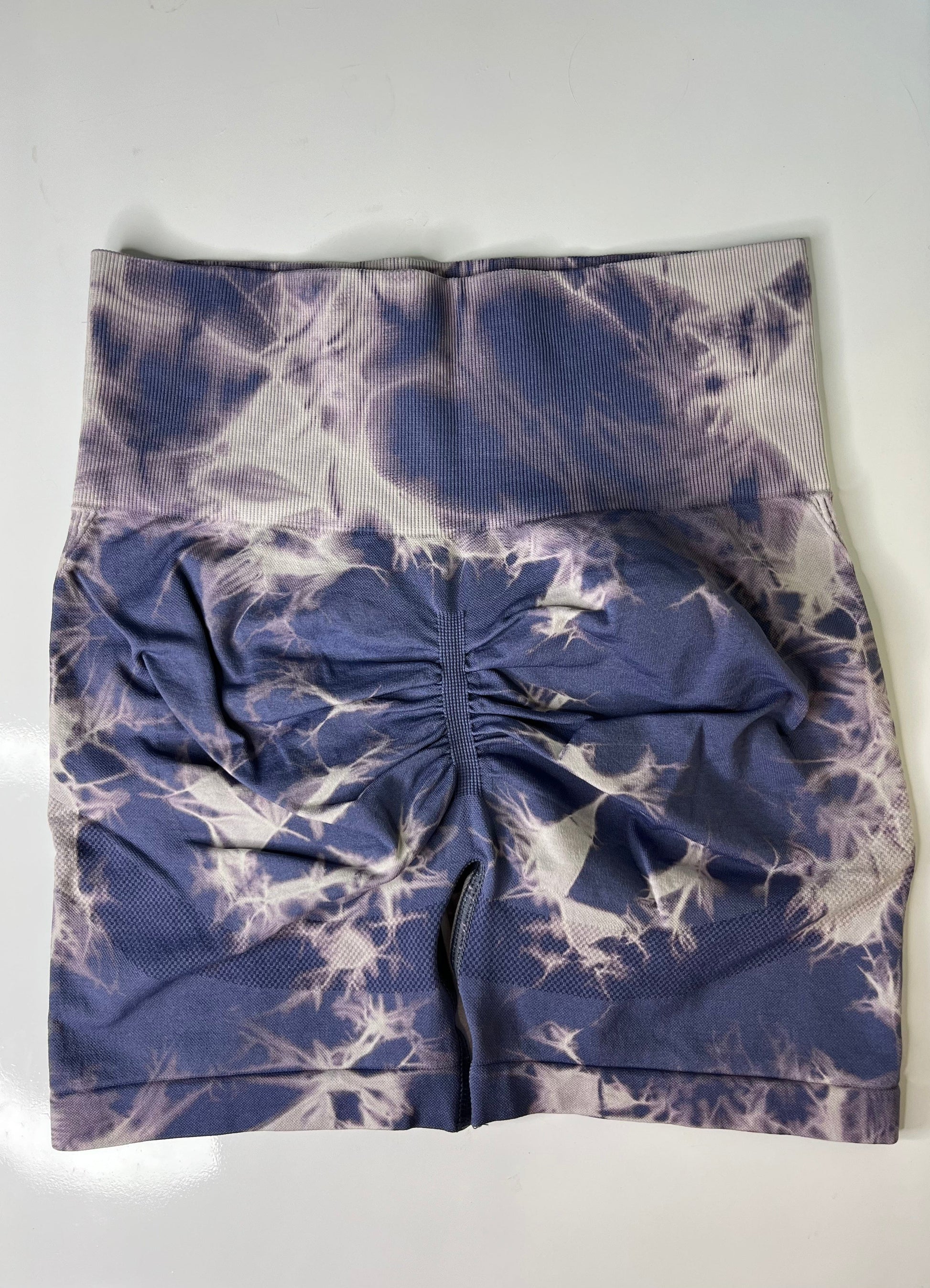 Shorts deportivos inconsútil de tie dye azul real – Yaxa Store